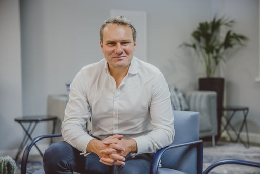 Ben Hutchen Headshot - Real Estate Director-1