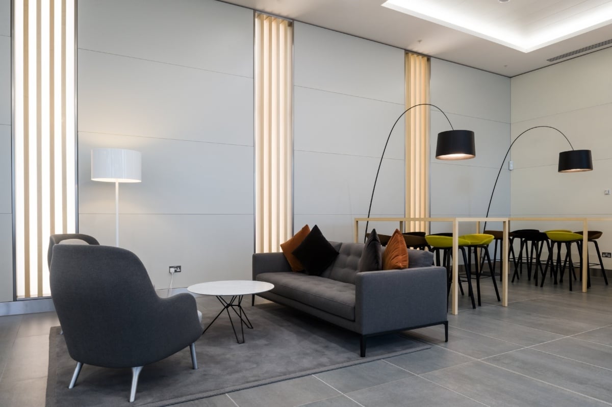 Aberdeen-Silver-Fin-1