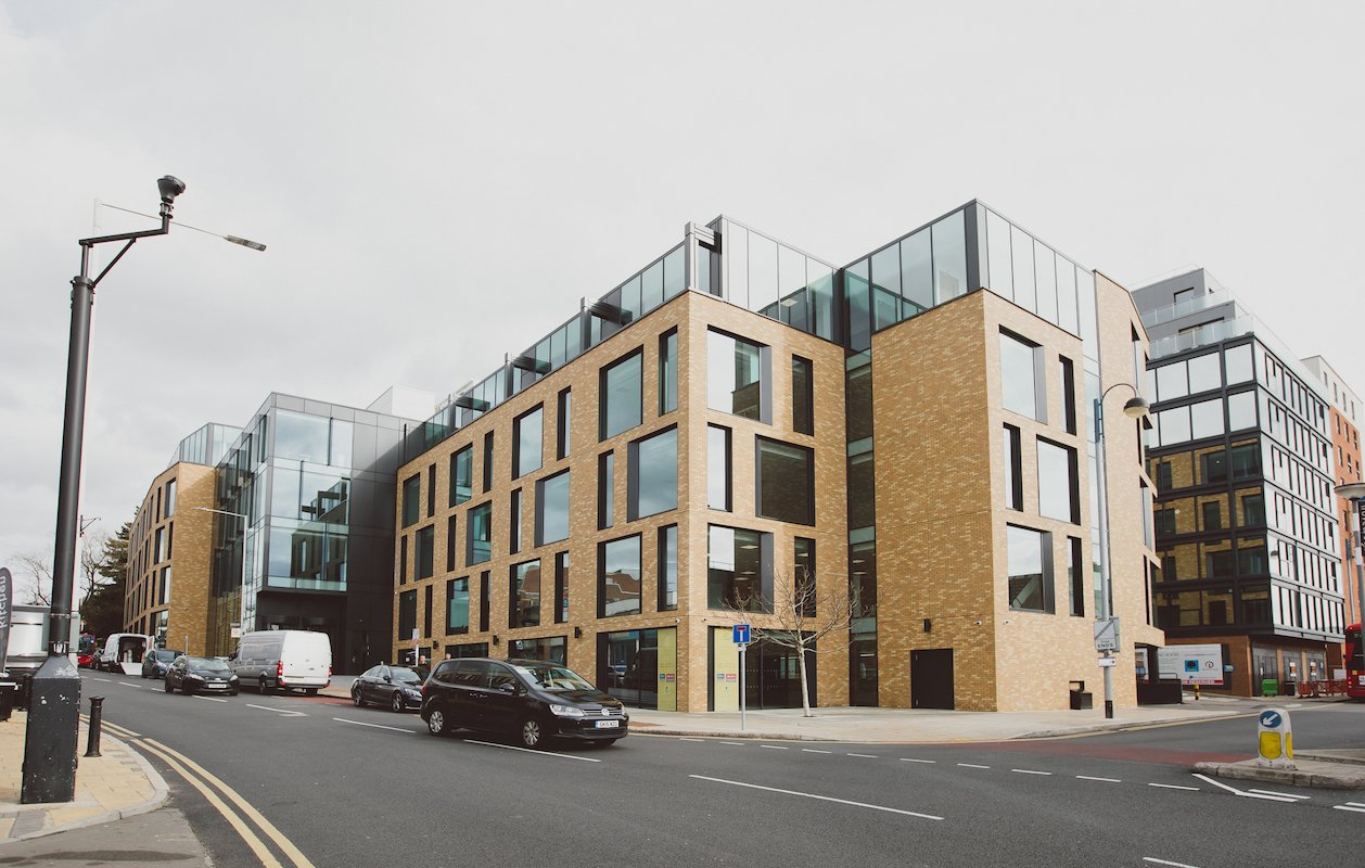 Orega-Serviced-Offices-Uxbridge-Exterior1-website-1258x800