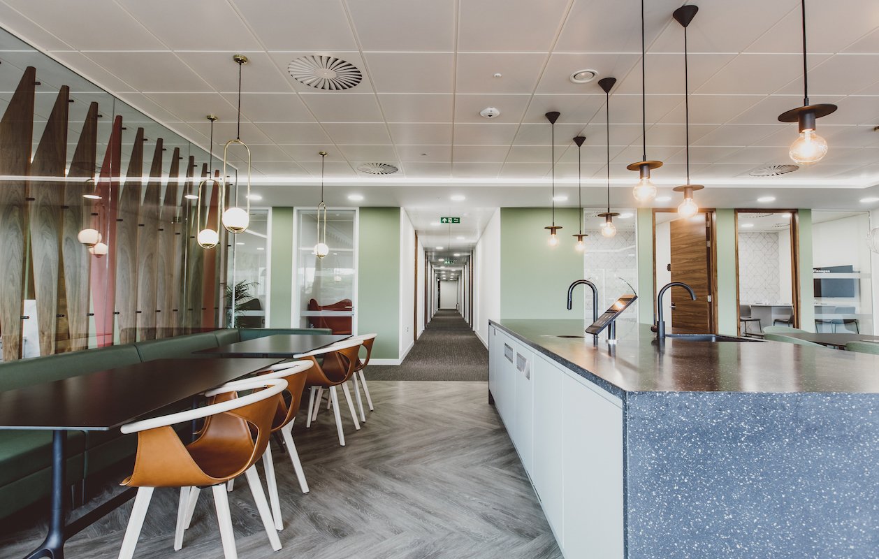 Orega-Stockley-Park-Business-Lounge2-website-1258x800