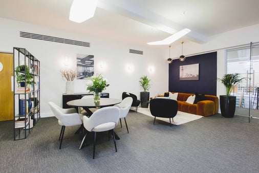 OregaGatwick_BreakoutSpace-1