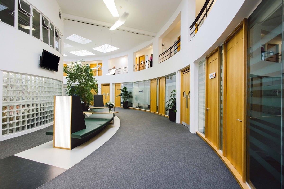 OregaGatwick_CommunalArea2