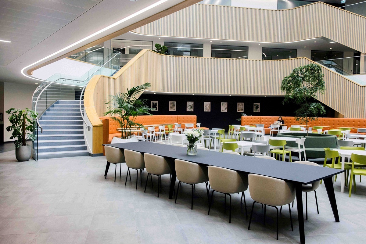 OregaIngenuityHouse_Atrium_WorkingBench-1