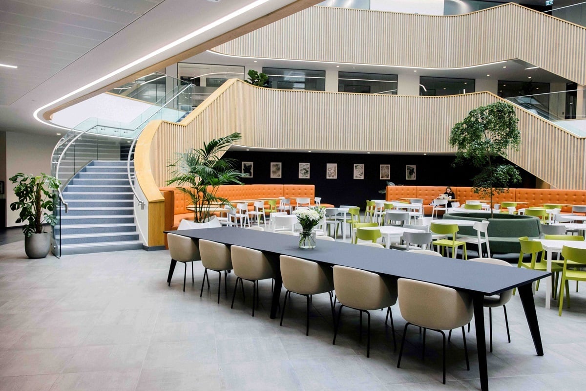 OregaIngenuityHouse_Atrium_WorkingBench