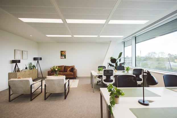 OregaIngenuityHouse_ExternalOfficeSpace_SeatingArea2-1