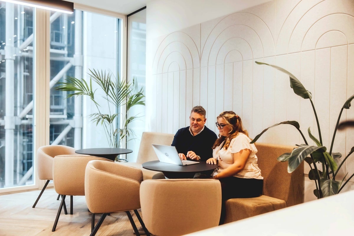 OregaLimeStreet_7thFloorBreakoutSpace_WithPeople