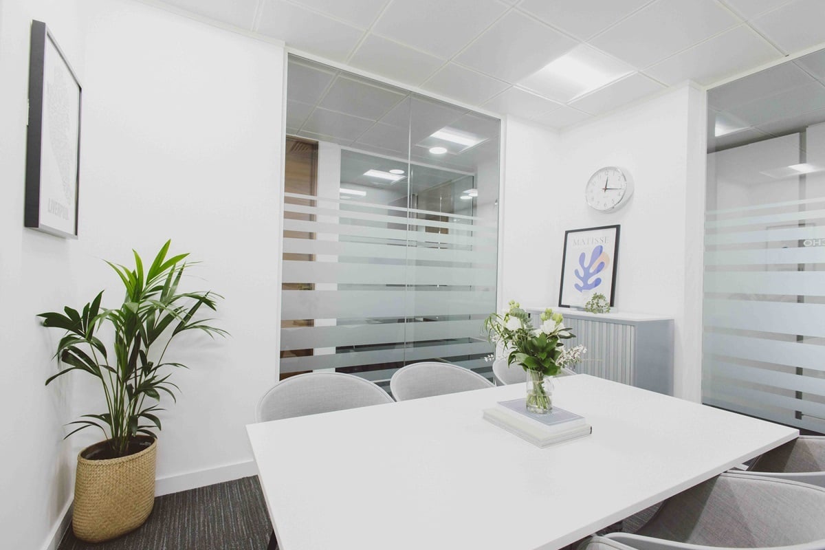 OregaLiverpool_MeetingRoom_Echo3-1