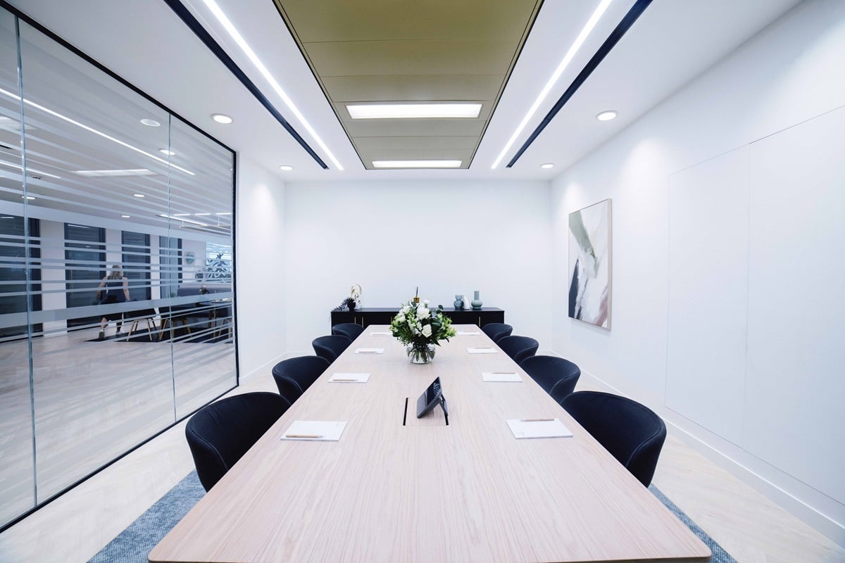 OregaMarkLane_MeetingRoom_Tower