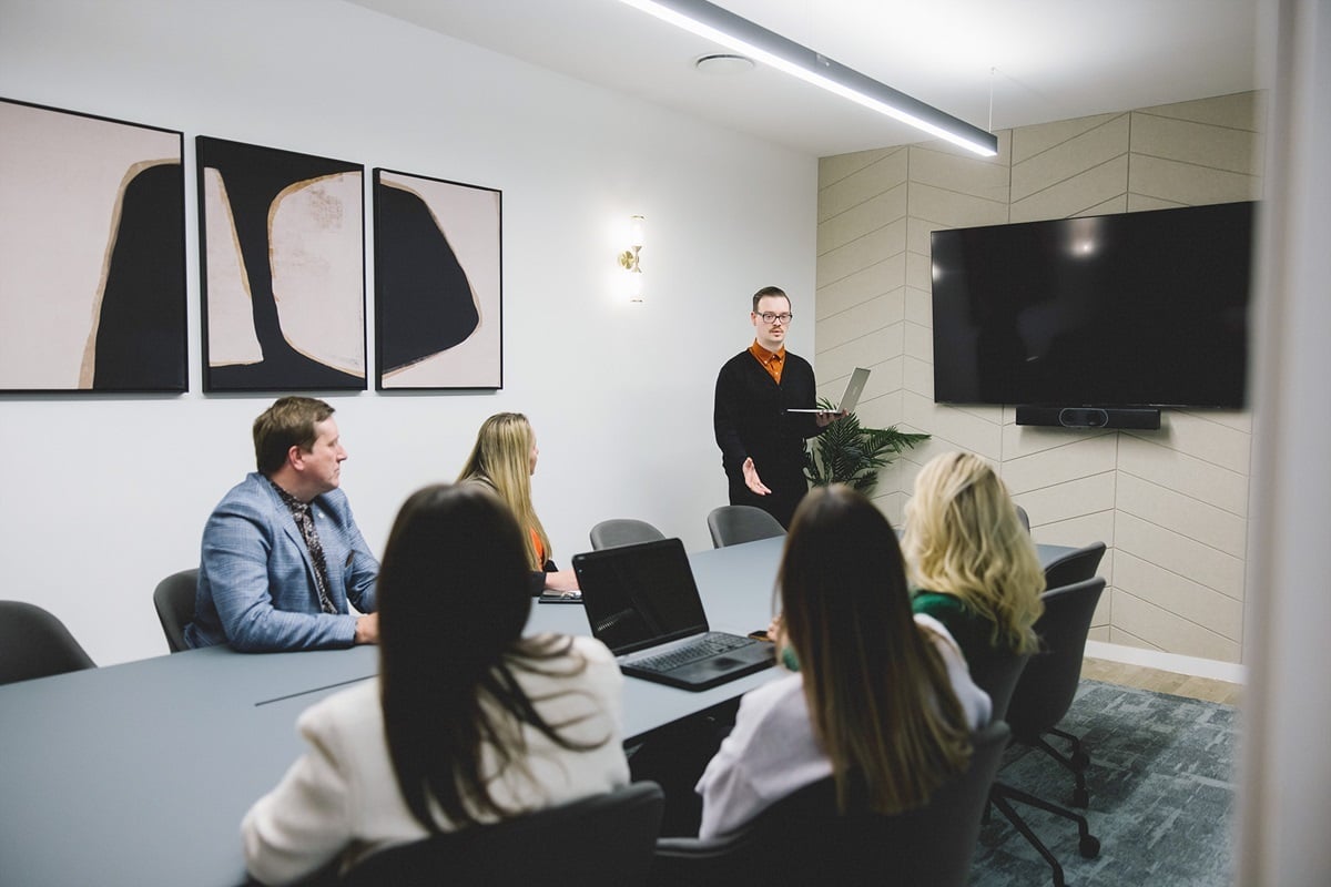OregaStJamesGate_MeetingRoom_Shearer_WithPeople