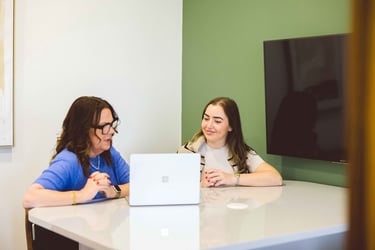 OregaStockleyPark_FlanaganMeetingRoom_WithPeople