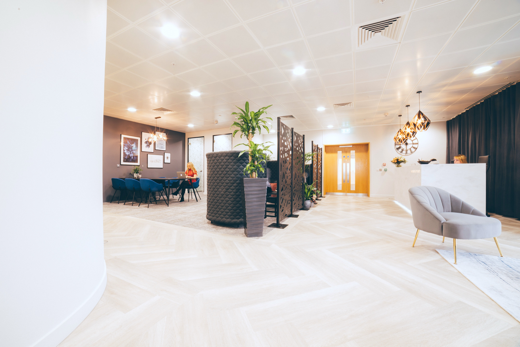 Piccadilly communal area and reception