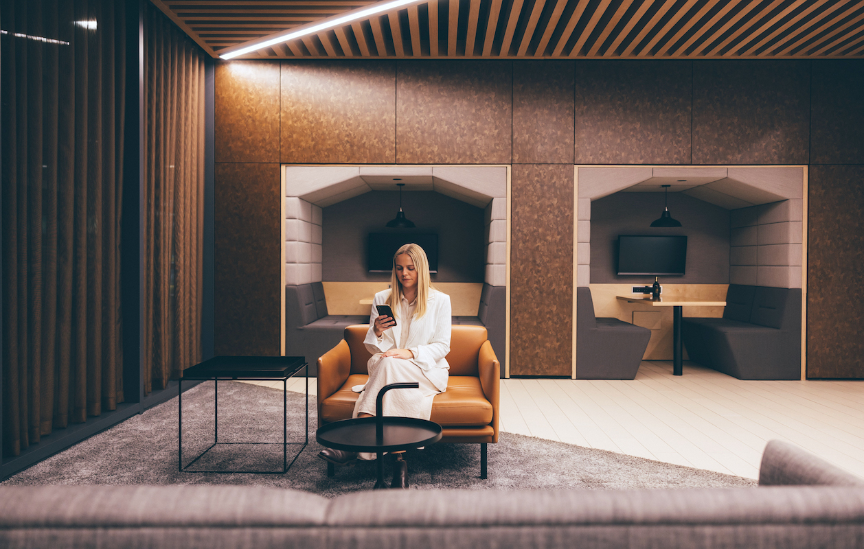 Piccadilly ground floor reception area with people-1