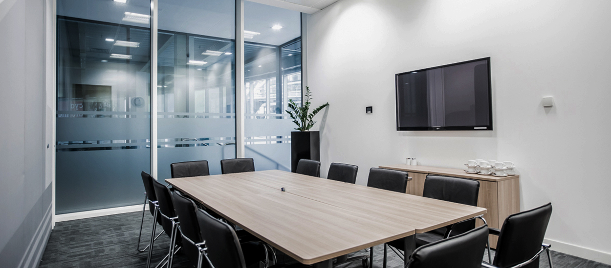 OregaOffices-piccadilly-meeting-room